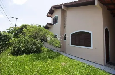Casa com 3 quartos à venda na servidão olindina maria lopes, 462, campeche, florianópolis, 260 m2 por r$ 2.000.000