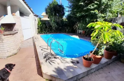 Casa com 4 quartos à venda na avenida vinícius de moraes, 278, córrego grande, florianópolis, 187 m2 por r$ 2.495.000