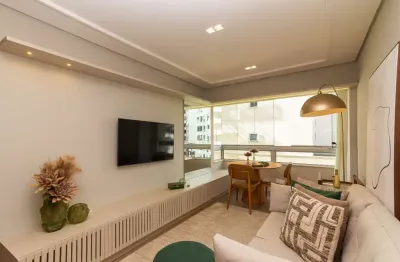 Apartamento com 2 quartos à venda na rua heitor luz, 97, centro, florianópolis, 68 m2 por r$ 980.000