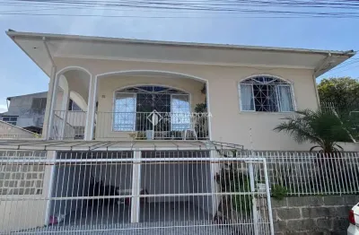 Casa com 5 quartos à venda na servidão manoel cardoso, 51, capoeiras, florianópolis, 374 m2 por r$ 990.000