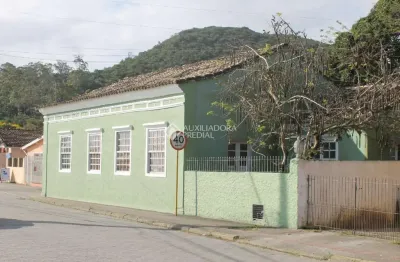 Casa com 3 quartos à venda na rua gilson da costa xavier, 1384, sambaqui, florianópolis, 225 m2 por r$ 5.639.000