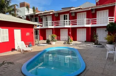 Casa com 9 quartos à venda na servidão três irmãos, 103, ingleses do rio vermelho, florianópolis, 450 m2 por r$ 3.000.000