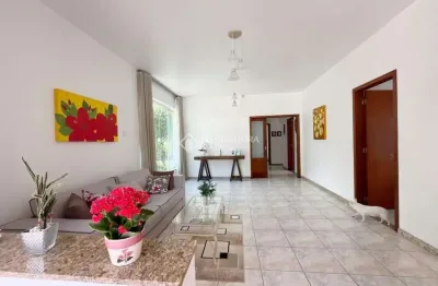 Casa com 3 quartos à venda na rua professor belarmino corrêa, 275, trindade, florianópolis, 194 m2 por r$ 1.350.000