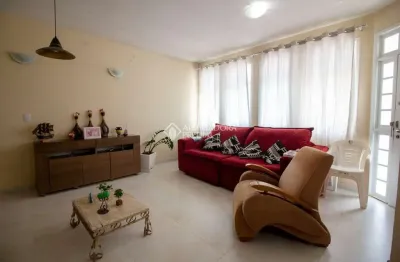 Casa com 4 quartos à venda na rua doutor agostinho sielski, 299, santa mônica, florianópolis, 193 m2 por r$ 1.950.000