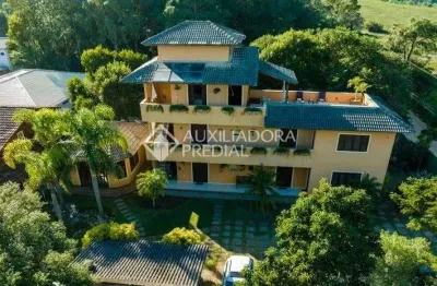 Prédio à venda na servidão dos anjos e arcanjos, 9, são joão do rio vermelho, florianópolis, 550 m2 por r$ 2.700.000