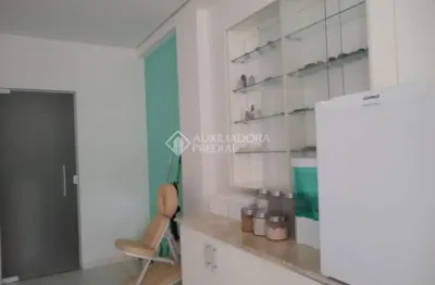 Sala comercial à venda na rua vera linhares de andrade, 2201, córrego grande, florianópolis, 38 m2 por r$ 350.000
