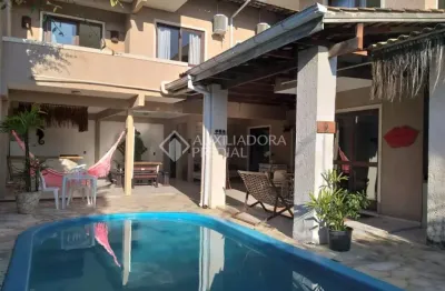 Casa com 6 quartos à venda na servidão revoar das perdizes, 344, campeche, florianópolis, 380 m2 por r$ 1.959.000