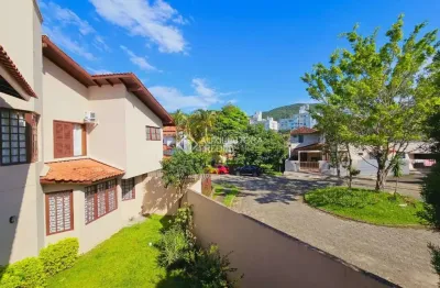 Casa com 4 quartos à venda na rua berlim, 33, córrego grande, florianópolis, 297 m2 por r$ 2.180.000