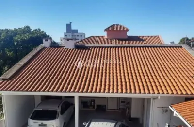 Casa com 5 quartos à venda na rua manoel loureiro, 997, barreiros, são josé, 260 m2 por r$ 890.000