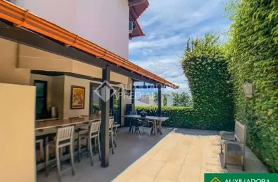 Casa com 4 quartos à venda na rua ernesto stodieck, 233, centro, florianópolis, 398 m2 por r$ 2.500.000