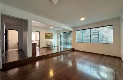 Casa com 5 quartos à venda na avenida presidente joão café filho, 1780, assunção, são bernardo do campo, 317 m2 por r$ 1.800.000