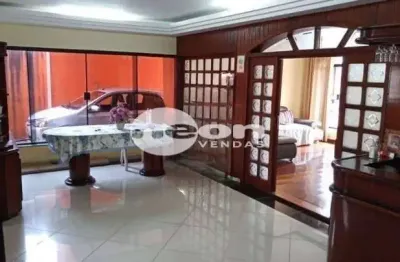 Casa com 4 quartos à venda na rua das rolinhas, 559, independência, são bernardo do campo, 300 m2 por r$ 1.600.000