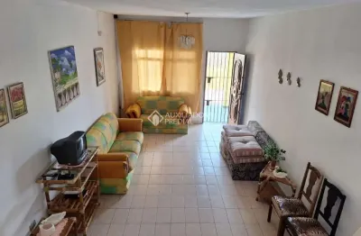 Casa com 4 quartos à venda na hans entholzer, 195, jardim corumbá, itanhaém, 132 m2 por r$ 320.000