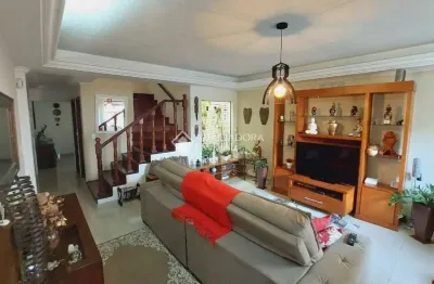 Casa com 4 quartos à venda na rua das dálias, 36, assunção, são bernardo do campo, 270 m2 por r$ 749.000