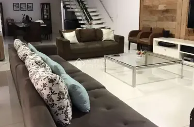 Casa com 4 quartos à venda na rua das codornas, 410, independência, são bernardo do campo, 700 m2 por r$ 3.540.000