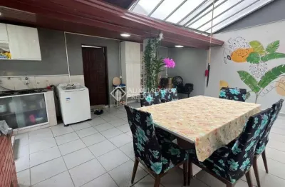 Casa com 2 quartos à venda na rua nossa senhora de fátima, 152, alves dias, são bernardo do campo, 200 m2 por r$ 1.070.000