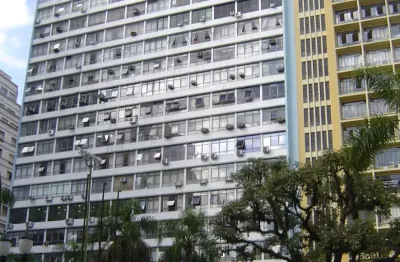 Sala comercial com 6 salas para alugar na Rua Voluntários da Pátria, 400, Centro, Curitiba