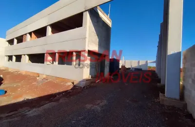 Vendo barcao inacabado 30 x 80 mts  área aproximada 3500 mts  área industrial