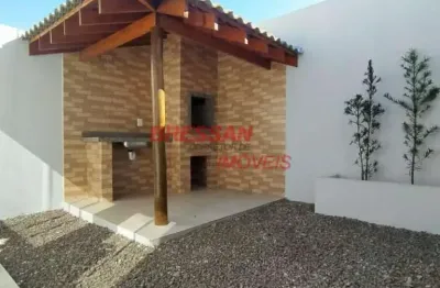 Casa nova com quiosque mais charmosos da região  com fino acabamento