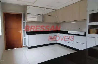 Vendo casa grande com possibilidade de baracao ou até espaço lazer