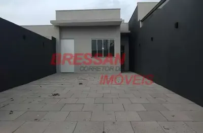 Casa a venda com dois quartos sala cozinha e banheiro lavanderia