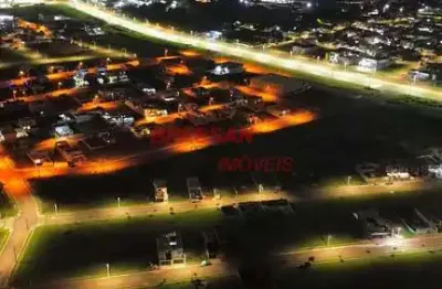 Vendo terreno com 20  de entrada e o saldo em 36 vezes aptos a construção