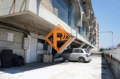 Prédio à venda no Méier, Rio de Janeiro 