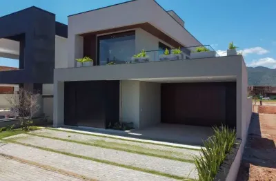 Casa de luxo em condomínio na Vila Santista, Atibaia-SP: 3 quartos, 3 suítes, 3 salas, 5 banheiros, 4 vagas de garagem, 300m².