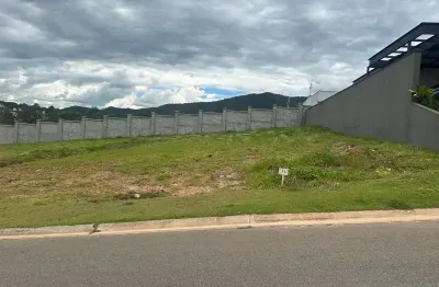 Terreno no Condomínio Alto do Sion em Atibaia SP, com excelente topografia e linda vista pra montanhas