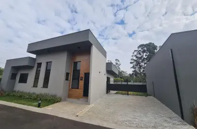 Casas novas térreas em condomínio fechado, bairro nobre de Atibaia SP com 3 suítes,  isoladas, espaço gramado para fazer área de lazer