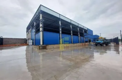 Barracão para locação (novo) com 1,100 m² de construção, 08 docas, 20 vagas para veículos com saída para rodovia washington luiz.