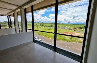 Alugo sala comercial em mirassol com cerca de 100m², ideal para empresas, depósitos, oficinas ou sede administrativa.