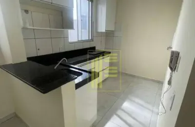 Apartamento com 02 quartos, cozinha planejada e garagem para locação no jardim planalto.