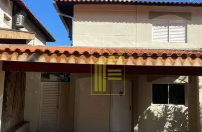 Aluga-se ou vende-se casa sobrado em condomínio no bairro jardim caparroz 3 dormitórios, 2 banheiros, 2 vagas com lazer.