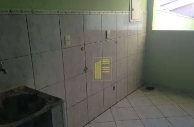 Salão comercial com casa de 02 quartos para locação no jardim conceição.
