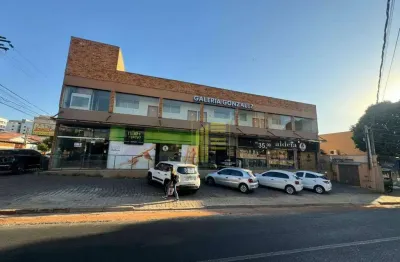 Sala comercial em galeria para locação no jardim walkiria.