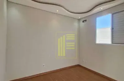 Apartamento no rios di itália com 02 dormitórios e garagem coberta para locação.