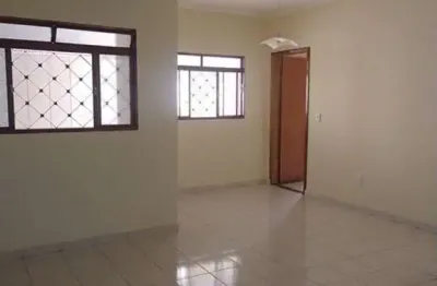 Casa com 03 quartos e 05 vagas de garagem para locação no jardim vetorasso.