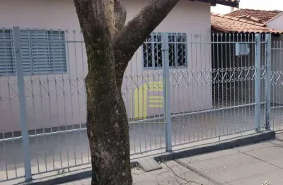 Casa no são francisco para locação com 02 dormitórios e garagem.