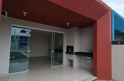 Casa nova à poucos passos do mar, balneário perequê em matinhos/pr