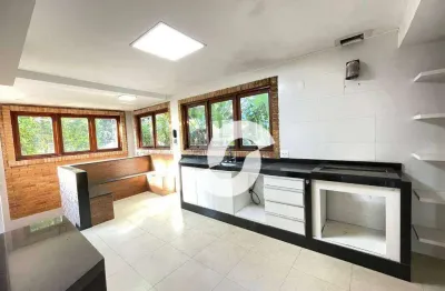 Casa em Itacoatiara com 4 dormitórios à venda, 410 m² por R$ 2.600.000 - Itacoatiara - Niterói/RJ