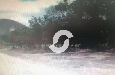 Terreno à venda na Rua Trinta e Dois, Cajueiros (Itaipuaçu), Maricá