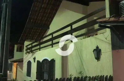 Casa com 3 dormitórios à venda, 350 m² por r$ 520.000,00 - maria paula - niterói/rj