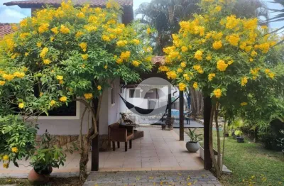 Casa com 4 dormitórios à venda, 185 m² por r$ 1.100.000,00 - itaipu - niterói/rj