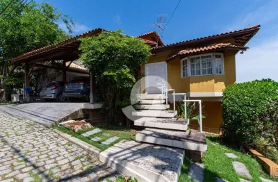 Casa com 3 dormitórios à venda, 274 m² por r$ 950.000,00 - badu - niterói/rj