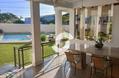 Linda casa, 4 dormitórios à 100m da praia, 480 m² por r$ 3.700.000,00 - camboinhas - niterói/rj