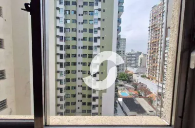 Amplo apartamento de 3 qts, 2 banheiros, boa cozinha, área e 1 banheiro de serviço. o prédio é muito bem administrado