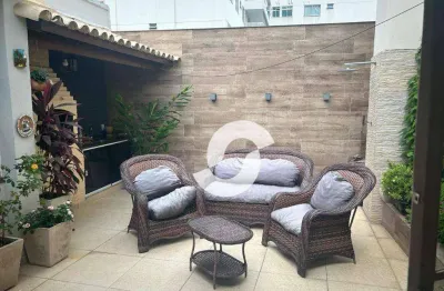 Ótimo apartamento gardem, com 4 quartos, 2 suítes, lavabo, banheiro social, sala, copa-cozinha. 1 vaga