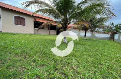 Casa a venda com 3 quartos , sendo 1 suíte na praia de cordeirinho
