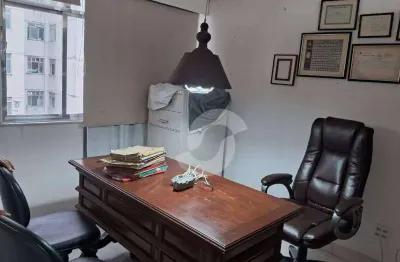 Sala comercial com 3 salas à venda na Avenida Ernani do Amaral Peixoto, 334, Centro, Niterói